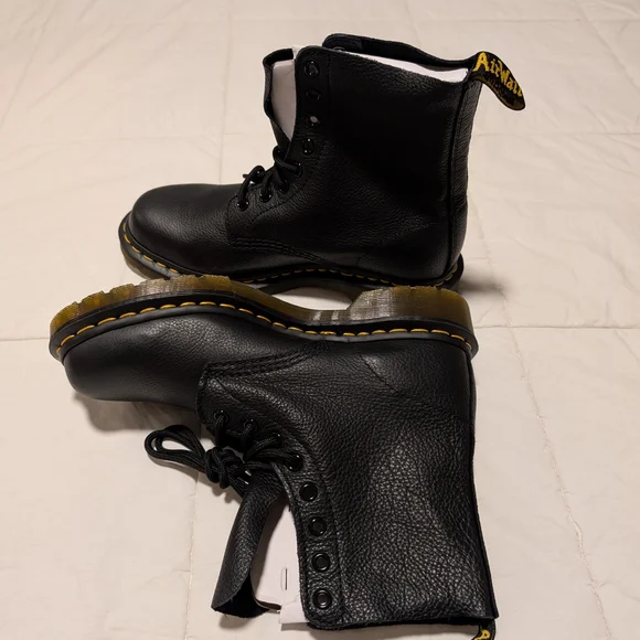 Black Leather Lace-Up Boots - Picture 9 of 16